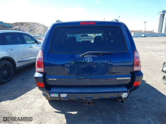2005 Toyota 4Runner SR5 with VIN JTEBU14R958049116, listed as a IAAI auction lot 41755744 with 124,132 mi miles. Bid and sale history available at carsss.com. Image 16.