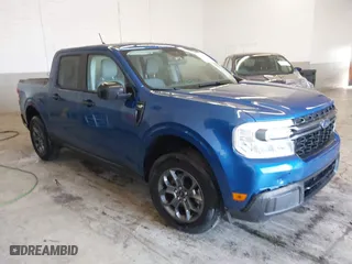 2024 Ford Maverick XLT with VIN 3FTTW8H32RRA67690, listed as a IAAI auction lot 41924897 with 10,981 mi miles. Bid and sale history available at carsss.com. Image 1.
