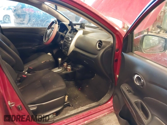 2018 Nissan Versa SV with VIN 3N1CN7AP2JK401310, listed as a IAAI auction lot 41664854 with 94,052 mi miles. Bid and sale history available at carsss.com. Image 5.