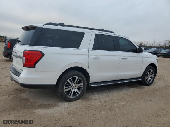 2023 Ford Expedition Max XLT with VIN 1FMJK1J86PEA08752, listed as a Copart auction lot 47621205 with NaN miles and Salvage Title. Bid and sale history available at carsss.com. Image 3.