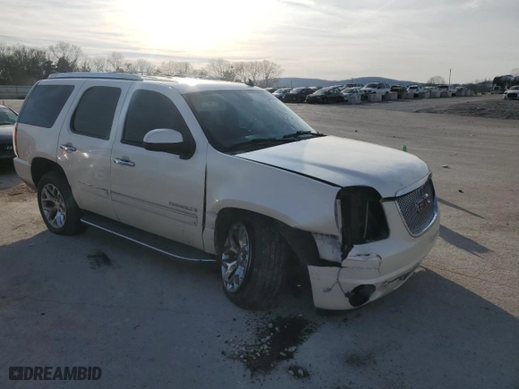 2009 GMC Yukon Denali with VIN 1GKFK03269R235985, listed as a Copart auction lot 85494384 with 254,634 mi miles and Salvage Title. Bid and sale history available at carsss.com. Image 4.