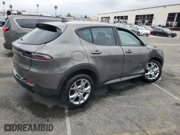 2024 Dodge Hornet R/T with VIN ZACPDFCW4R3A26279, listed as a Copart auction lot 55954045 with 25,965 mi miles and Salvage title. Bid and sale history available at DreamBid. Image 3.