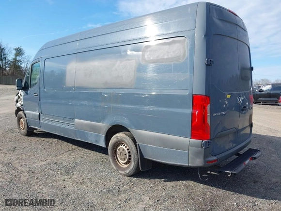 2019 Mercedes-Benz Sprinter Cargo Van with VIN WD4PF1CD3KP113345, listed as a IAAI auction lot 41606161 with 65,144 mi miles. Bid and sale history available at carsss.com. Image 3.
