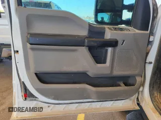 2019 Ford F-250 XL with VIN 1FT7X2B64KEE42034, listed as a IAAI auction lot 42716725 with 170,756 mi miles and . Bid and sale history available at DreamBid. Image 16.