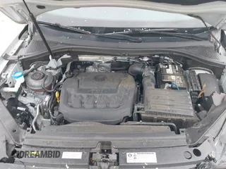 2018 Volkswagen Tiguan SEL z VIN 3VV3B7AXXJM039125, wystawiony jako IAAI lot #42125540 z przebiegiem 91 551 mil mil oraz . Historia ofert i sprzedaży dostępna na DreamBid. Obrazek 10.