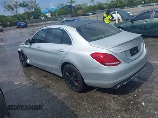 2018 Mercedes-Benz C 300 с VIN WDDWF4KBXJR318385, выставлен на аукционе IAAI как лот 42342160 с пробегом 46 800 миль миль и . История ставок и продаж доступна на DreamBid. Изображение 3.