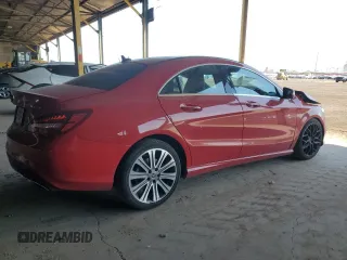 2019 Mercedes-Benz CLA 250 z VIN WDDSJ4GB0KN750546, wystawiony jako Copart lot #52394885 z przebiegiem 86 383 mil mil oraz Szkoda całkowita • Salvage title. Historia ofert i sprzedaży dostępna na DreamBid. Obrazek 3.