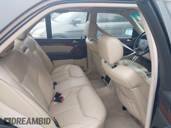 1993 Mercedes-Benz S 320 z VIN WDBGA32E7PA111623, wystawiony jako IAAI lot #42324385 z przebiegiem 130 231 mil mil oraz . Historia ofert i sprzedaży dostępna na DreamBid. Obrazek 8.