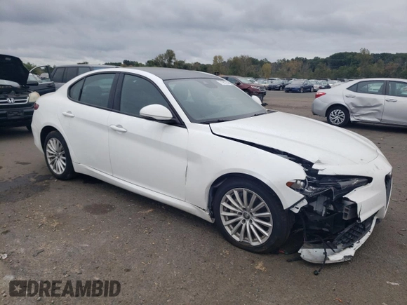 2022 Alfa Romeo Giulia with VIN ZARFANAN8N7657180, listed as a Copart auction lot 71951794 with 59,024 mi miles and Salvage Title. Bid and sale history available at carsss.com. Image 4.