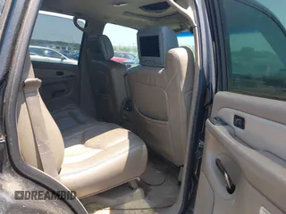 2003 GMC Yukon Denali z VIN 1GKEK63UX3J234604, wystawiony jako IAAI lot #42479968 z przebiegiem 319 855 mil mil oraz . Historia ofert i sprzedaży dostępna na DreamBid. Obrazek 8.