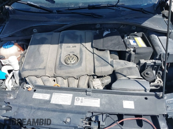 2013 Volkswagen Passat SE с VIN 1VWBP7A39DC036020, выставлен на аукционе IAAI как лот 41975615 с пробегом 99 429 миль миль и . История ставок и продаж доступна на DreamBid. Изображение 10.