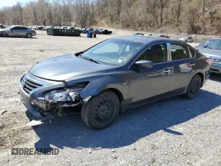 2013 Nissan Altima 2.5 S with VIN 1N4AL3AP1DN559225, listed as a Copart auction lot 53192985 with 198,024 mi miles and Salvage Title. Bid and sale history available at carsss.com. Image 1.