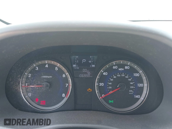 2017 Hyundai Accent SE z VIN KMHCT4AE4HU354755, wystawiony jako IAAI lot #42391519 z przebiegiem 106 998 mil mil oraz . Historia ofert i sprzedaży dostępna na DreamBid. Obrazek 7.