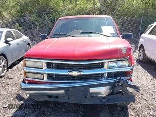 1997 Chevrolet Silverado 1500 with VIN 2GCEK19R8V1294816, listed as a IAAI auction lot 41811140 with 142,582 mi miles and . Bid and sale history available at DreamBid. Image 6.