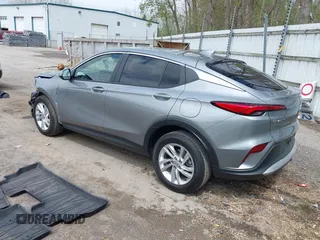 2025 Buick Envista Preferred с VIN KL47LAEP0SB105348, выставлен на аукционе IAAI как лот 42169601 с пробегом 7 075 миль миль и . История ставок и продаж доступна на DreamBid. Изображение 3.