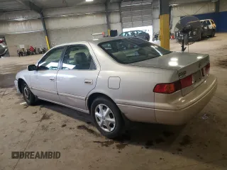 2001 Toyota Camry CE z VIN 4T1BG22K91U101946, wystawiony jako Copart lot #59685795 z przebiegiem 99 347 mil mil oraz Szkoda całkowita • Salvage title. Historia ofert i sprzedaży dostępna na DreamBid. Obrazek 2.