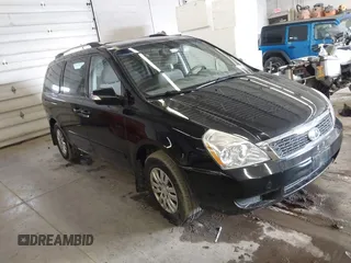 2012 Kia Sedona LX with VIN KNDMG4C78C6435430, listed as a IAAI auction lot 41701890 with 170,128 mi miles. Bid and sale history available at carsss.com. Image 1.