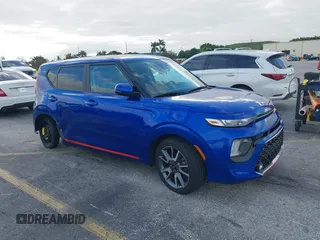2020 Kia Soul GT-Line with VIN KNDJ63AU4L7084180, listed as a IAAI auction lot 40880083 with 20,927 mi miles. Bid and sale history available at carsss.com. Image 1.