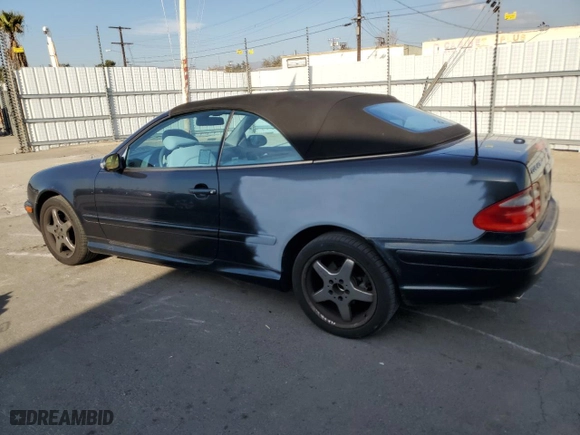 2003 Mercedes-Benz CLK-Class 4.3L with VIN WDBLK70G93T138327, listed as a Copart auction lot 81527674 with 118,590 mi miles and Salvage Title. Bid and sale history available at carsss.com. Image 2.