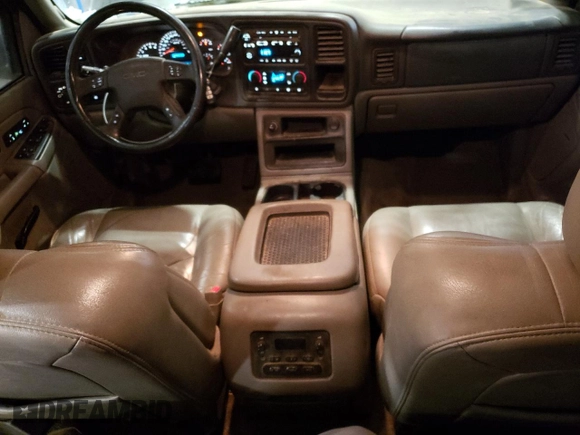 2004 GMC Yukon SLE with VIN 1GKEK13Z44J123899, listed as a Copart auction lot 86372974 with 201,093 mi miles and Salvage Title. Bid and sale history available at carsss.com. Image 8.