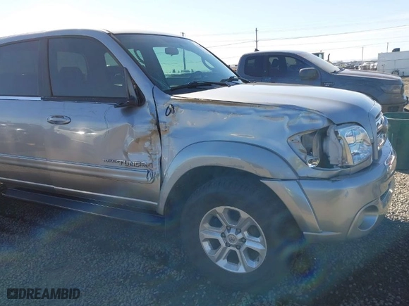2005 Toyota Tundra SR5 with VIN 5TBET34105S483228, listed as a IAAI auction lot 41640857 with 214,498 mi miles. Bid and sale history available at carsss.com. Image 6.