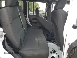 2021 Jeep Wrangler Unlimited Sport S z VIN 1C4HJXDN6MW608946, wystawiony jako Copart lot #62089045 z przebiegiem 33 305 mil mil oraz Szkoda całkowita • Salvage title. Historia ofert i sprzedaży dostępna na DreamBid. Obrazek 10.