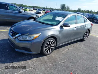 2018 Nissan Altima SR with VIN 1N4AL3APXJC170428, listed as a IAAI auction lot 40355309 with Not Provided miles and . Bid and sale history available at carsss.com. Image 2.