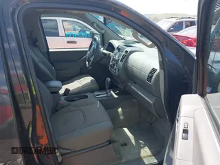2015 Nissan Frontier SV с VIN 1N6AD0EV5FN742934, выставлен на аукционе IAAI как лот 42534199 с пробегом 231 400 миль миль и . История ставок и продаж доступна на DreamBid. Изображение 5.