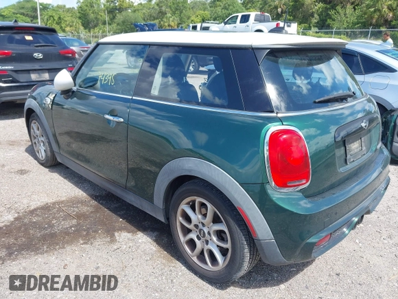 2015 MINI Hardtop S z VIN WMWXP7C50F2A38545, wystawiony jako IAAI lot #42253944 z przebiegiem 74 395 mil mil oraz . Historia ofert i sprzedaży dostępna na DreamBid. Obrazek 3.