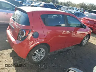 2012 Chevrolet Sonic LT z VIN 1G1JD6SB3C4187122, wystawiony jako Copart lot #80737724 z przebiegiem 113 104 mil mil oraz Czysty tytuł • Clean title. Historia ofert i sprzedaży dostępna na DreamBid. Obrazek 3.