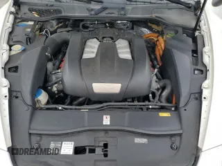 2014 Porsche Cayenne S Hybrid с VIN WP1AE2A25ELA50298, выставлен на аукционе Copart как лот 43164295 с пробегом 122 133 миль миль и Чистый • Clean title. История ставок и продаж доступна на DreamBid. Изображение 12.