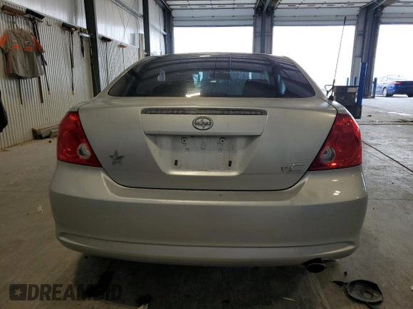 2006 Scion tC z VIN JTKDE167760090455, wystawiony jako Copart lot #54485705 z przebiegiem 161 510 mil mil oraz Szkoda całkowita • Salvage title. Historia ofert i sprzedaży dostępna na DreamBid. Obrazek 6.