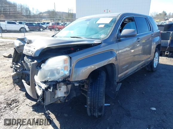 2010 GMC Terrain SLE-1 with VIN 2CTFLCEWXA6272651, listed as a IAAI auction lot 41649596 with 112,538 mi miles. Bid and sale history available at carsss.com. Image 2.