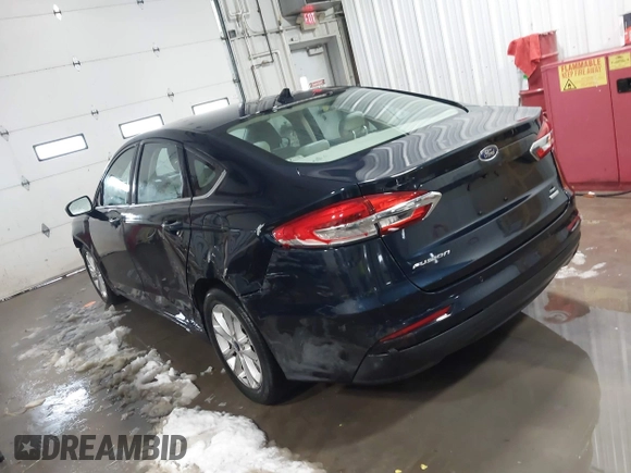 2020 Ford Fusion SE with VIN 3FA6P0HD0LR111817, listed as a IAAI auction lot 41542207 with 59,718 mi miles. Bid and sale history available at carsss.com. Image 3.