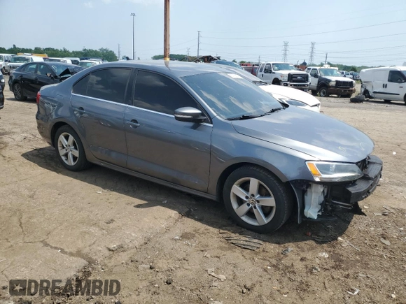 2013 Volkswagen Jetta TDI w/Premium with VIN 3VWLL7AJ6DM440499, listed as a Copart auction lot 60189355 with 148,786 mi miles and Clean title. Bid and sale history available at DreamBid. Image 4.
