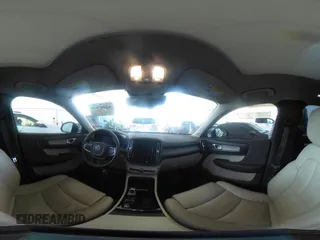2023 Volvo XC40 Ultimate Dark Theme z VIN YV4L12UX9P2952245, wystawiony jako IAAI lot #42205666 z przebiegiem 19 952 mil mil oraz . Historia ofert i sprzedaży dostępna na DreamBid. Obrazek 18.