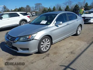 2014 Honda Accord EX-L with VIN 1HGCR2F82EA238446, listed as a IAAI auction lot 41861972 with 75,863 mi miles and . Bid and sale history available at carsss.com. Image 17.