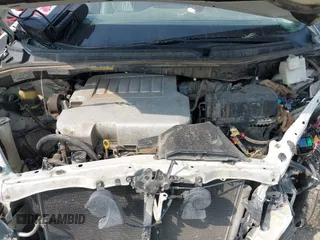 2010 Toyota Sienna XLE z VIN 5TDYK4CC2AS325645, wystawiony jako IAAI lot #42145624 z przebiegiem 202 868 mil mil oraz . Historia ofert i sprzedaży dostępna na DreamBid. Obrazek 10.