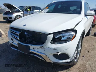 2018 Mercedes-Benz GLC with VIN WDC0G4JBXJV032990, listed as a IAAI auction lot 41858892 with 101,678 mi miles. Bid and sale history available at carsss.com. Image 6.