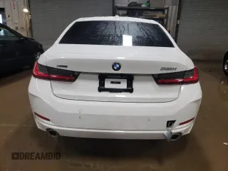 2025 BMW 3 Series 330i xDrive with VIN 3MW89CW03S8F01021, listed as a Copart auction lot 42981935 with 1,965 mi miles and Salvage Title. Bid and sale history available at carsss.com. Image 6.