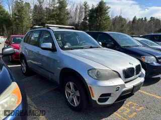 2011 BMW X5 35i with VIN 5UXZV4C5XBL739576, listed as a Copart auction lot 53400965 with 167,191 mi miles and Clean Title. Bid and sale history available at carsss.com. Image 1.
