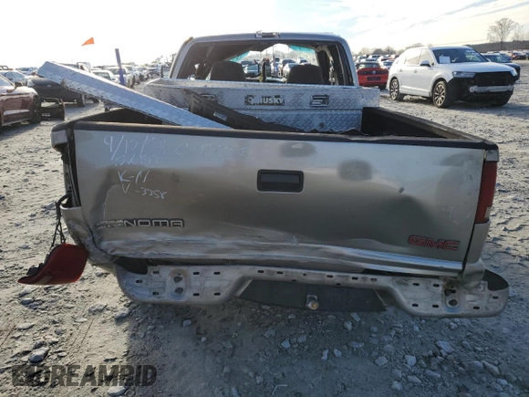 2002 GMC Sonoma SL Fleet with VIN 1GTCS19W528243358, listed as a Copart auction lot 88066065 with Not Provided miles and Salvage Title. Bid and sale history available at carsss.com. Image 6.