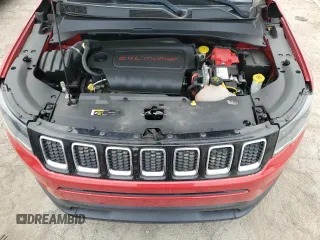 2019 Jeep Compass Latitude z VIN 3C4NJDBB2KT597540, wystawiony jako Copart lot #57686275 z przebiegiem 84 501 mil mil oraz Szkoda całkowita • Salvage title. Historia ofert i sprzedaży dostępna na DreamBid. Obrazek 12.