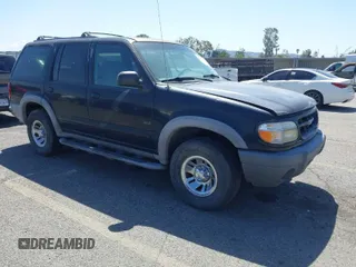 2000 Ford Explorer z VIN 1FMDU62X6YZB09195, wystawiony jako IAAI lot #41960175 z przebiegiem 227 931 mil mil oraz . Historia ofert i sprzedaży dostępna na DreamBid. Obrazek 1.