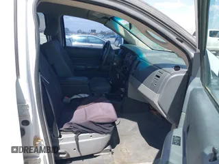 2006 Dodge Durango SXT z VIN 1D4HB38N46F184527, wystawiony jako IAAI lot #42143485 z przebiegiem Nie podano mil oraz . Historia ofert i sprzedaży dostępna na DreamBid. Obrazek 5.