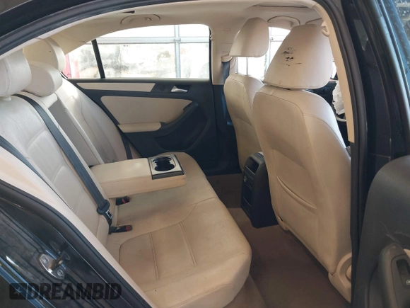 2012 Volkswagen Jetta Sedan SE w/Convenience & Sunroof with VIN 3VWDX7AJ5CM469743, listed as a IAAI auction lot 41028104 with 1 mi miles. Bid and sale history available at carsss.com. Image 8.
