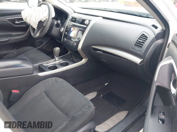 2015 Nissan Altima 2.5 S with VIN 1N4AL3AP1FC427662, listed as a IAAI auction lot 42183863 with 106,147 mi miles. Bid and sale history available at carsss.com. Image 5.