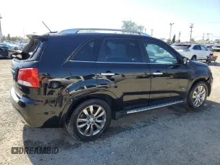 2013 Kia Sorento SX with VIN 5XYKW4A22DG354827, listed as a Copart auction lot 55116765 with 173,270 mi miles and Clean Title. Bid and sale history available at carsss.com. Image 3.