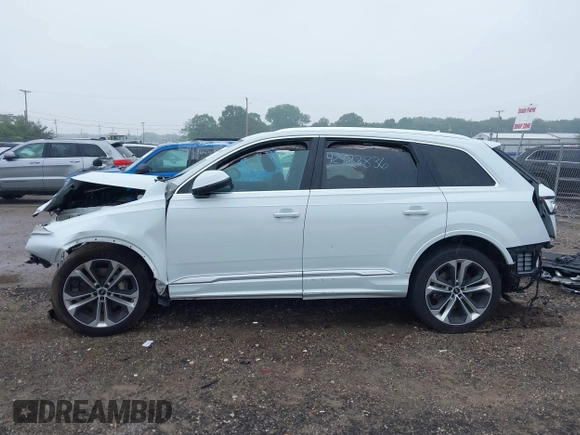 2023 Audi Q7 Premium Plus with VIN WA1LXBF72PD016514, listed as a IAAI auction lot 42422836 with 40,000 mi miles and . Bid and sale history available at DreamBid. Image 14.
