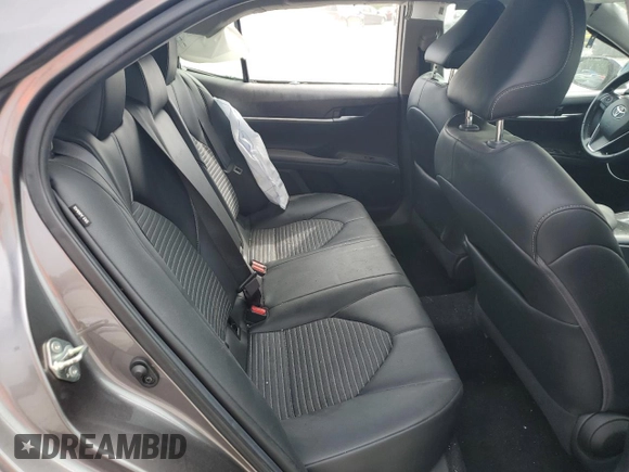 2020 Toyota Camry SE z VIN 4T1G11AK8LU927869, wystawiony jako Copart lot #57242235 z przebiegiem 85 487 mil mil oraz Szkoda całkowita • Salvage title. Historia ofert i sprzedaży dostępna na DreamBid. Obrazek 10.